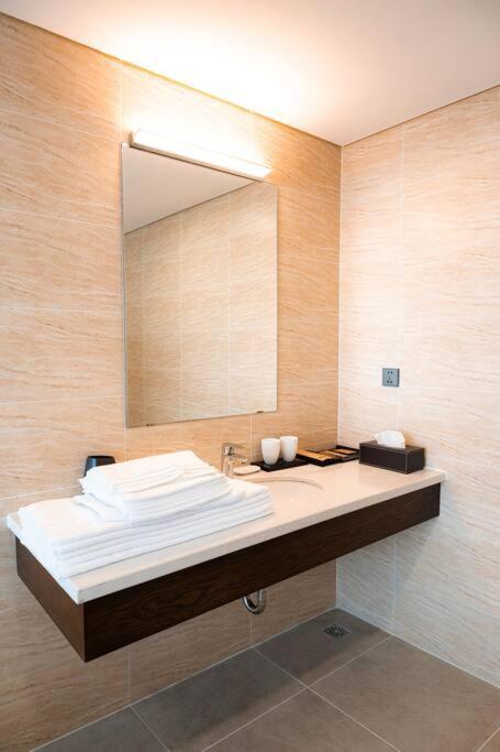 1Br - 1 Sofa Bed Luxurious 5-Stars Resort Phuc Yen Exteriér fotografie